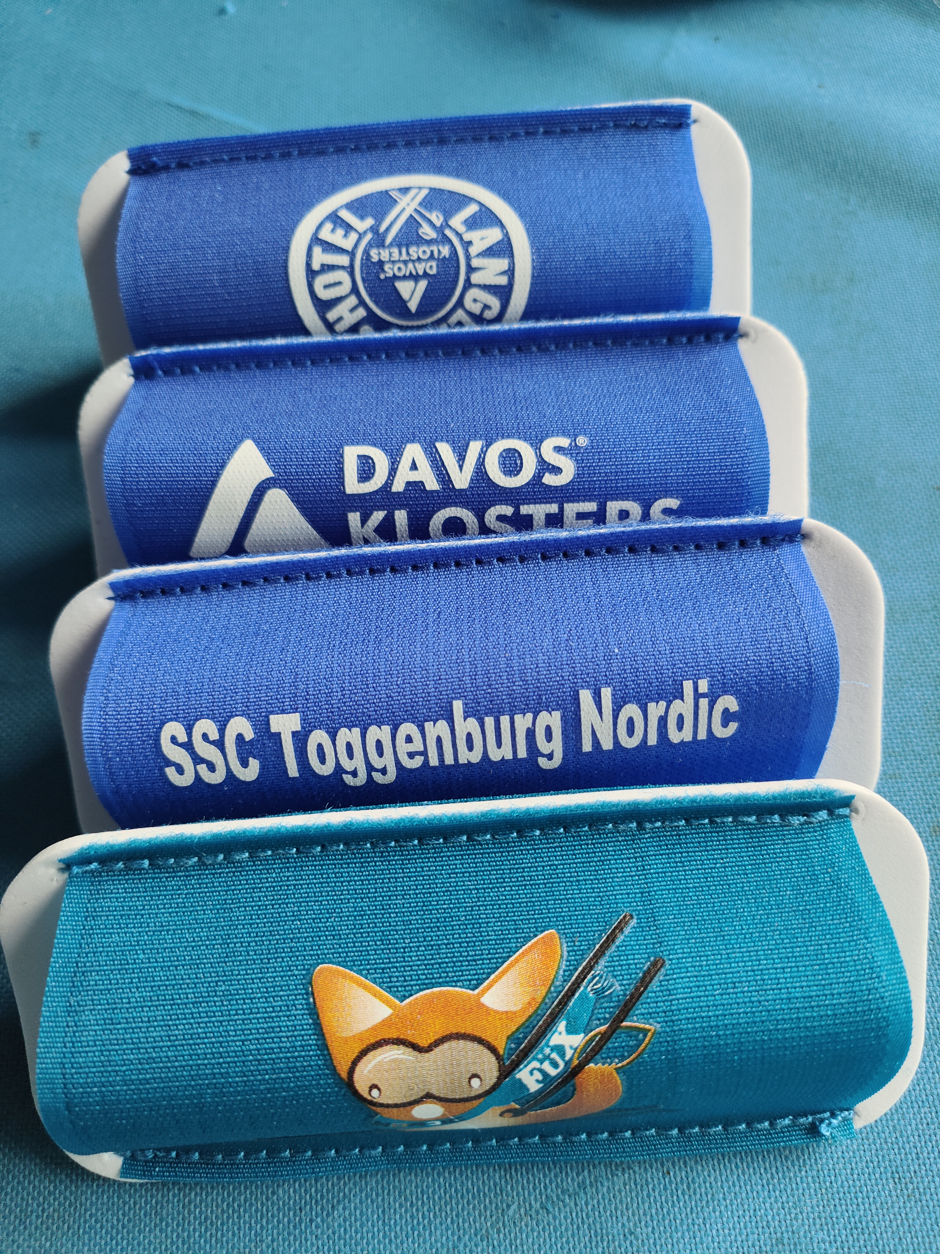 Skistropp med Trykk og Logo for Langrennski – Tilpasset etter Behov - reklameartiklerlogo.com